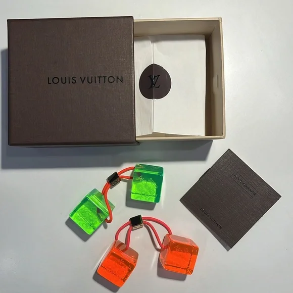 Louis Vuitton Pair of Giant Neon Green & Orange Hair Cubes in Box - Picture 3 of 7